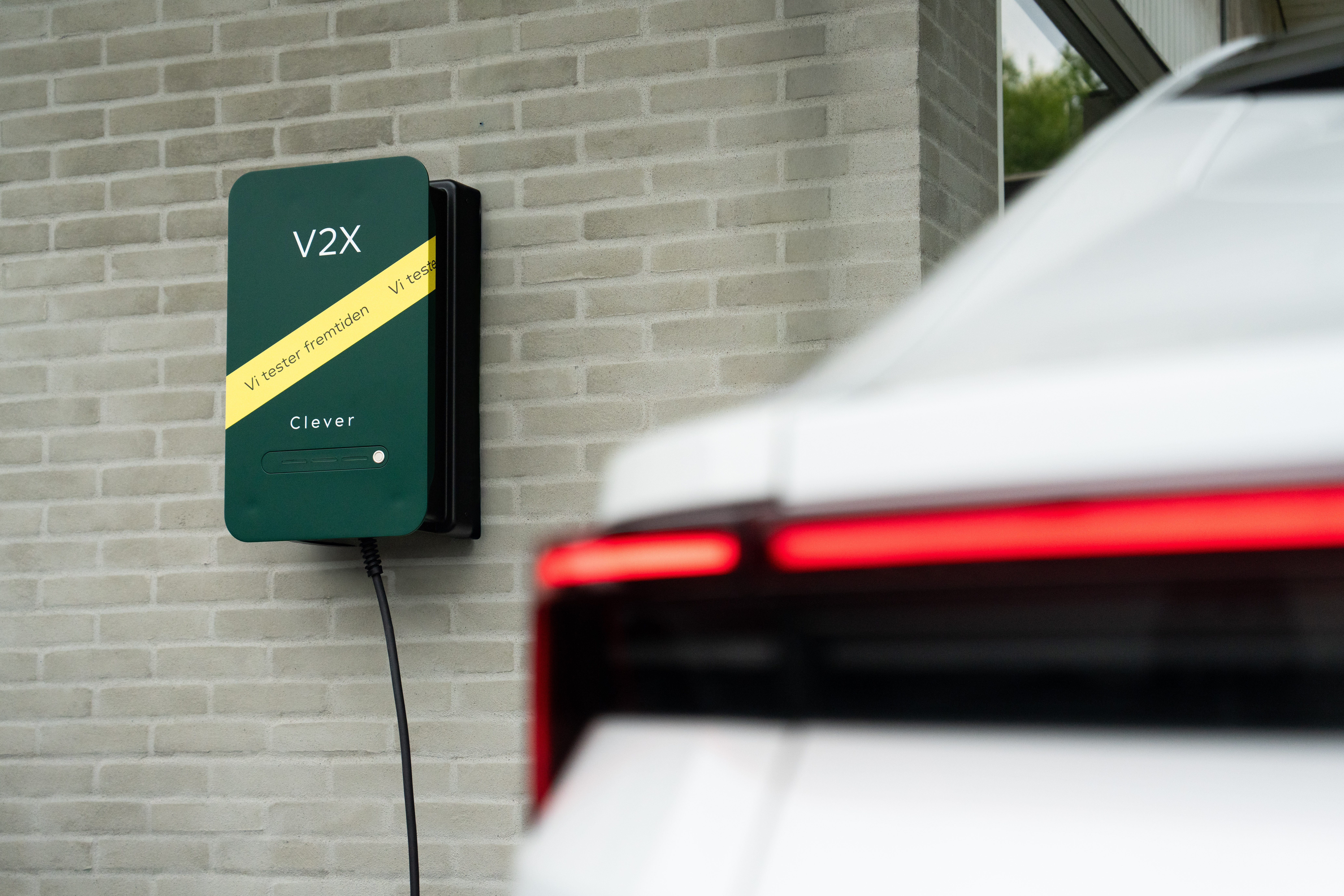 Polestar and Clever explore using EVs as a power bank for the home and the electricity grid in Denmark