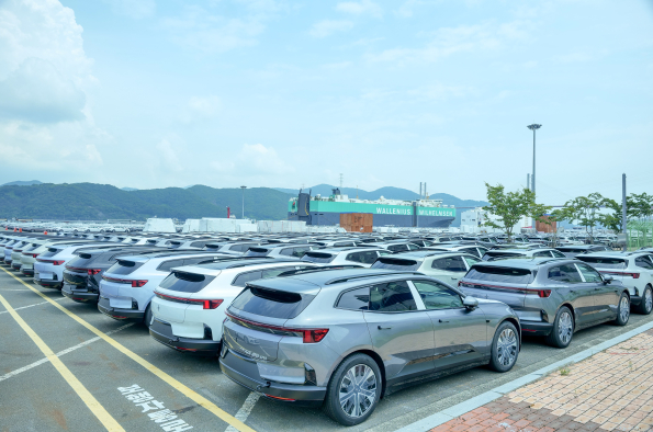 Polestar 4 SUV